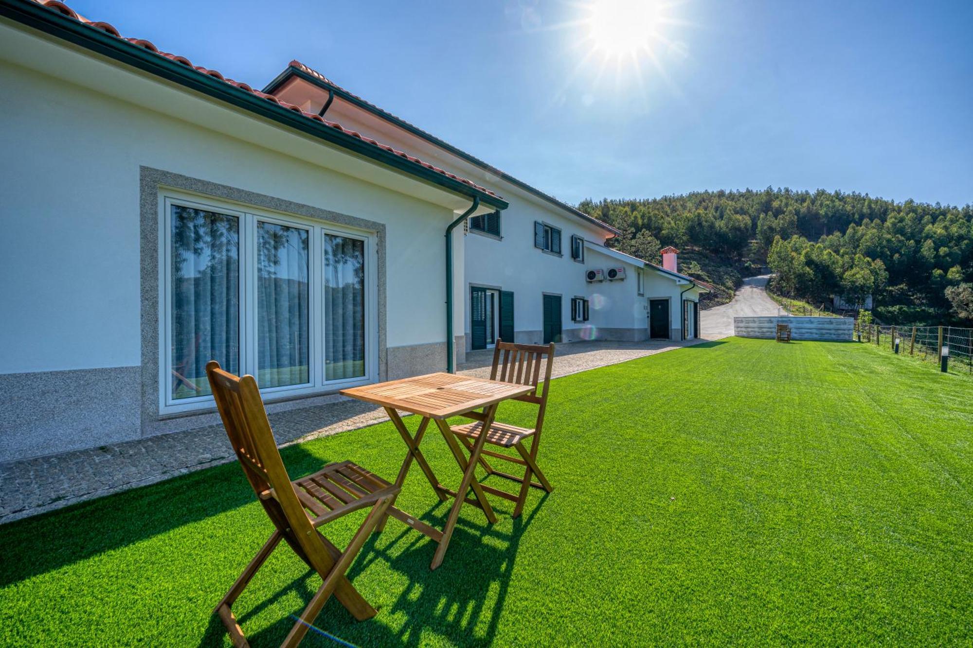 Central Suites Arouca Zewnętrze zdjęcie