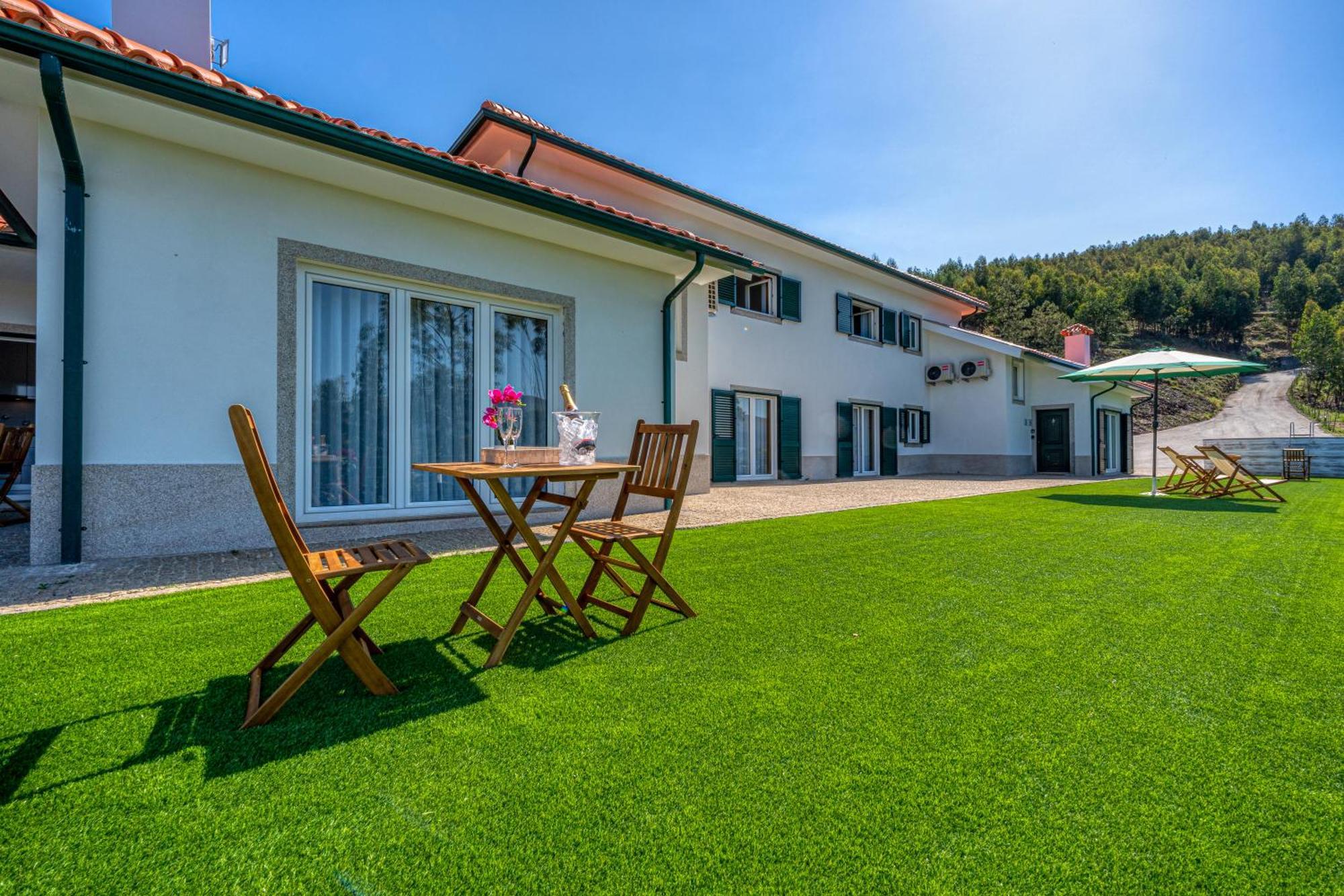 Central Suites Arouca Zewnętrze zdjęcie